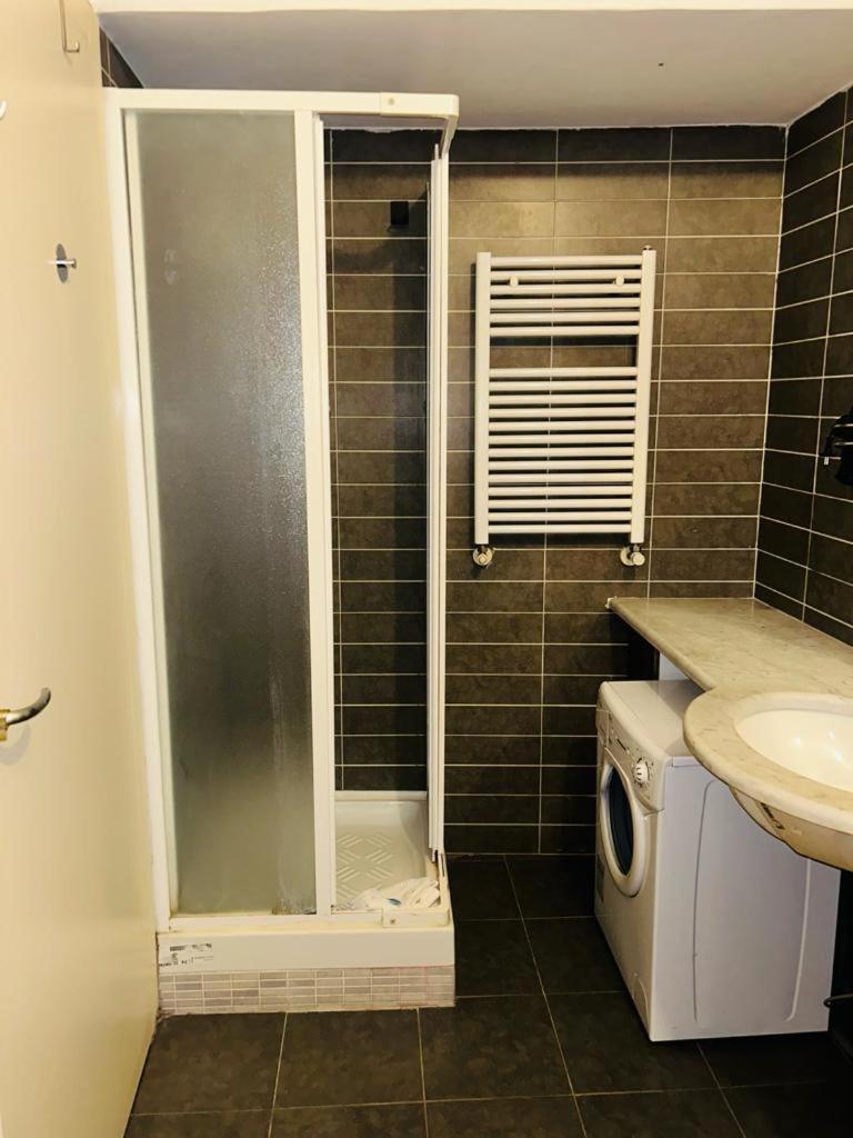 Easy Room Italy Prada Μιλάνο Εξωτερικό φωτογραφία